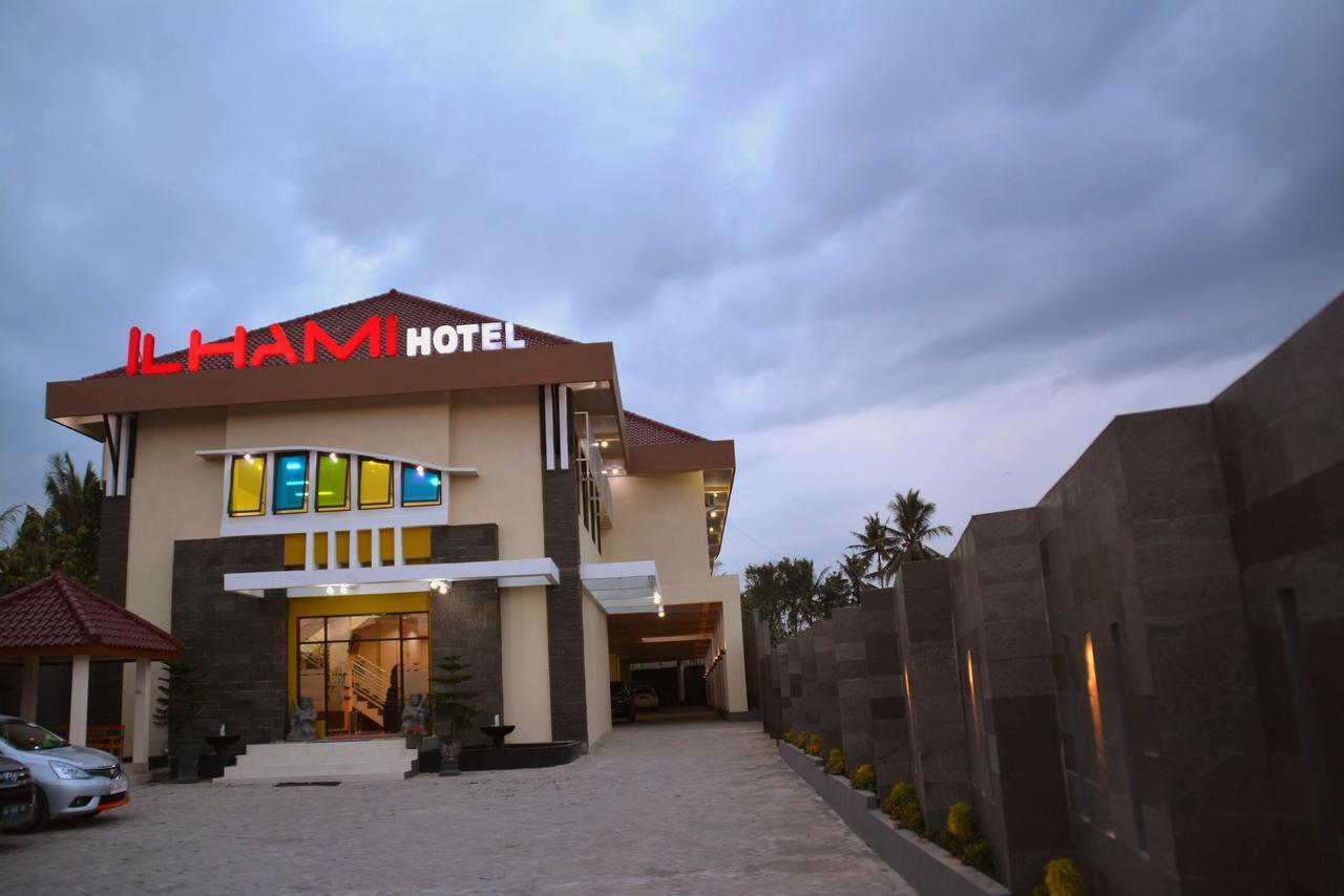 Blitar Ilhami Hotel מראה חיצוני תמונה