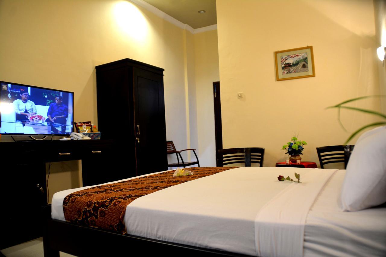 Blitar Ilhami Hotel מראה חיצוני תמונה